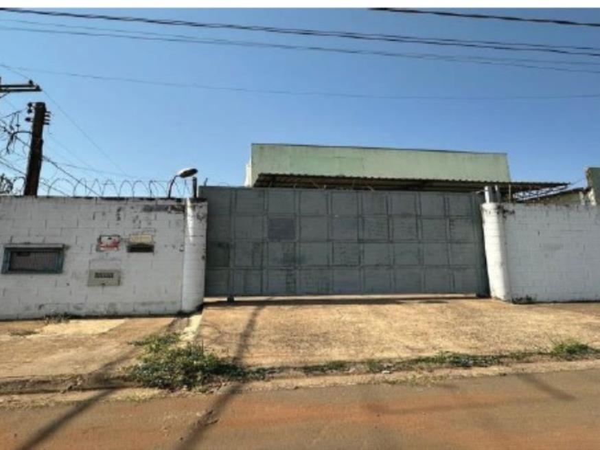 Foto ilustrativa 1 - Prédio comercial/industrial, com aproximadamente 1.200m2 de construção, constituído sob o lote nº 01, da quadra 15, com área do terreno de 1.264m2, de frente para a Rua Zulmiro Trevisani, nº 923, Bairro Jardim São Judas Tadeu, Nova Veneza, Sumaré/SP.