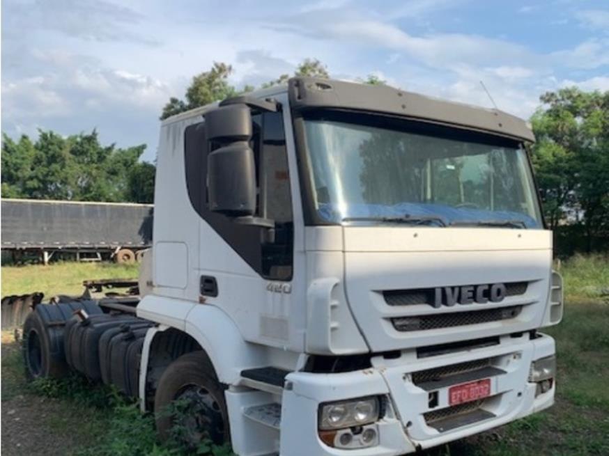 Foto ilustrativa 3 - Lote 12 – UM CAMINHÃO  – IVECO – STRALIHD – 740S42TZN