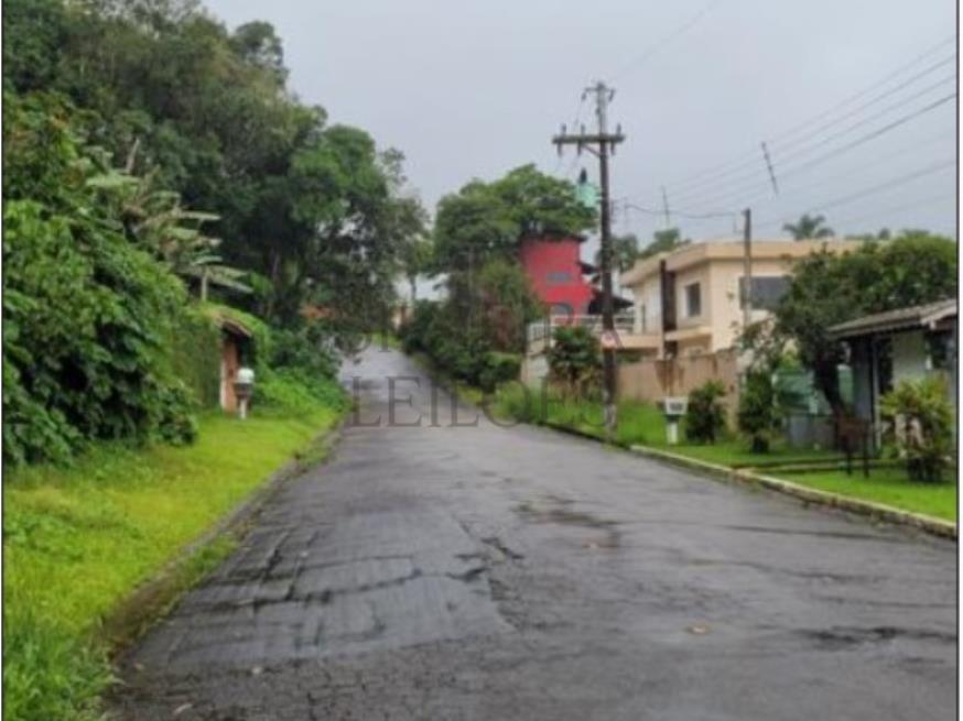 Foto ilustrativa 4 - Prédio residencial nº 361, na Alameda Araras, edificado no Lote de terreno 15, da Quadra I-1, Loteamento Alpes da Cantareia, Bairro Caraguatá, Mairiporã/SP, 229,60m2 de área total construída e seu terreno com área total de 1.116,00m2m2