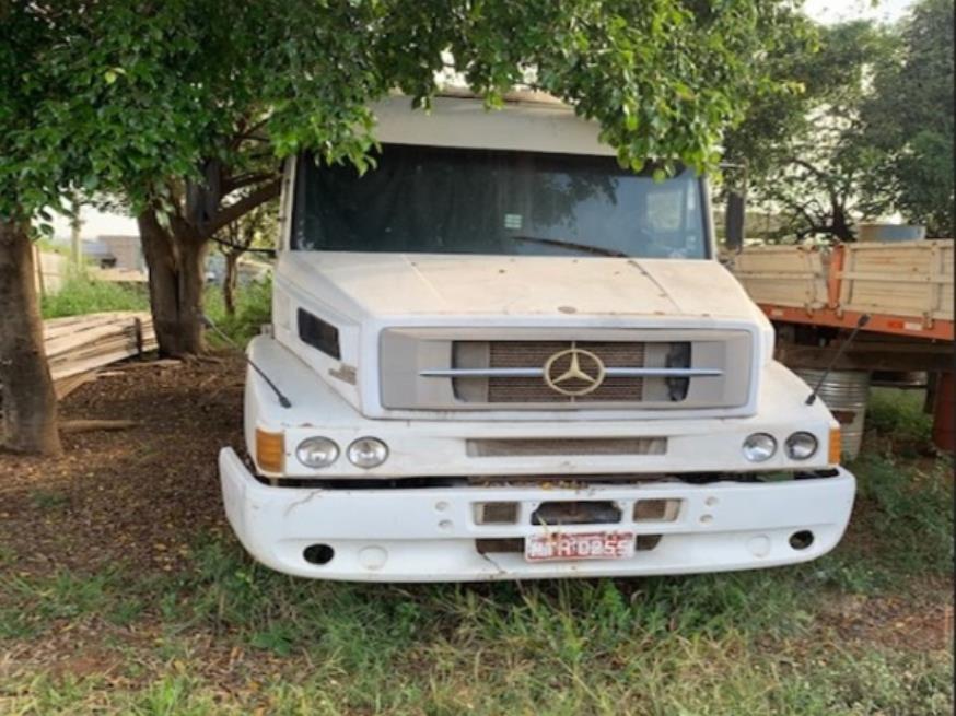 Foto ilustrativa 3 - Lote 14 – UM CAMINHÃO – MERCEDES-BENZ – LS 2638