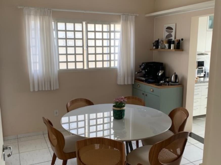 Foto ilustrativa 5 - Prédio residencial, com 297,23m2 de área de construção, construído sob o lote nº 07, da quadra G, com área do terreno de 300,00m2, situado na Rua Rafael Saglioni, nº 70, Parque das Flores, no município de Campinas/SP