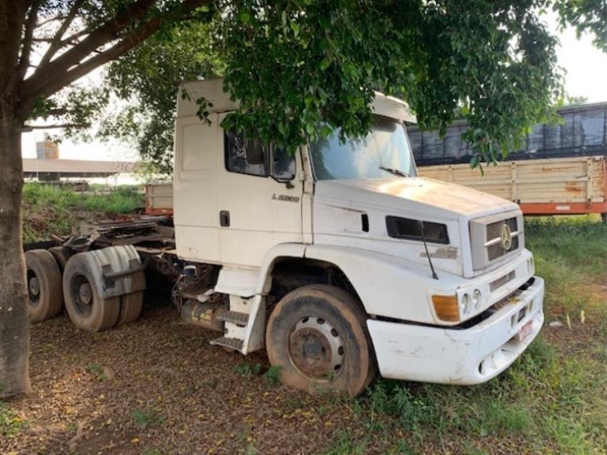 Foto ilustrativa 2 - Lote 14 – UM CAMINHÃO – MERCEDES-BENZ – LS 2638