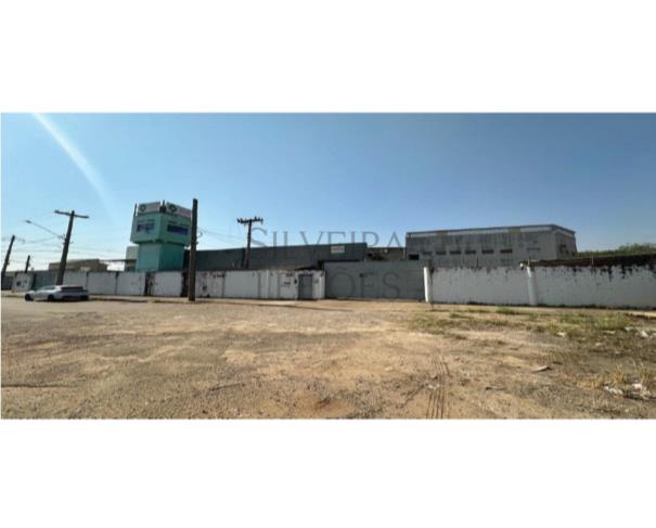 Foto de Prédio comercial/industrial, com aproximadamente 1.200m2 de construção, constituído sob o lote nº 01, da quadra 15, com área do terreno de 1.264m2, de frente para a Rua Zulmiro Trevisani, nº 923, Bairro Jardim São Judas Tadeu, Nova Veneza, Sumaré/SP