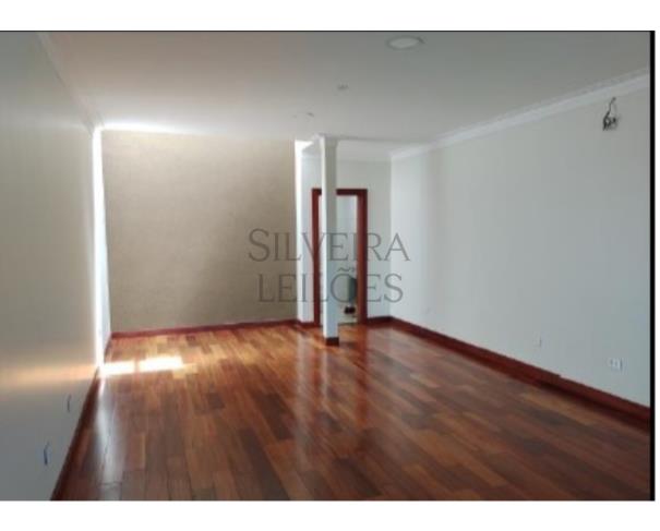 Foto de Terreno localizado na Rua Marcilio Lourenço da Rosa, Maracaí/SP, consistente do lote nº 06, da quadra nº 71, setor nº 05, zona nº 01, com área superficial de 389,50m2, existindo uma construção não averbada e regularizada na matricula imobiliária. 