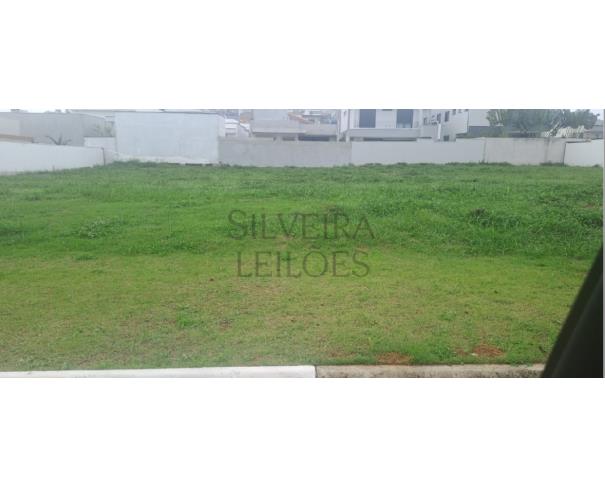 Foto de Lote nº 36, da Quadra nº 12 do loteamento denominado Residencial Veneza I, situado no Bairro do Rio Acima, no município de Mogi das Cruzes do Estado de São Paulo, com área total de 362,18m2. 