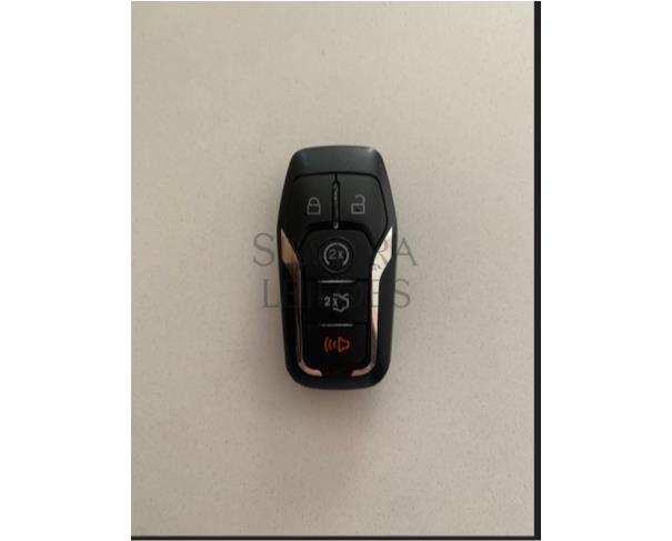 Foto de Lote 01: Ford Edge 3.5, cor branca, ano/modelo:  2016/2016 - – Massa Falida - Promoval Empreendimentos e Participações Ltda e outros. 