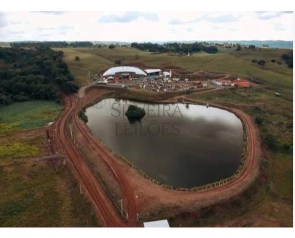 Foto de Um terreno fechado por cercas de arame com benfeitorias denominado Sitio/Haras Monte Alegre, com a área de 70,18 ha., ou vinte e nove (29) alqueires, mais ou menos, ou a área exata que se contiver, situado no Bairro dos Silvas ou Baltazar, Conchas/SP