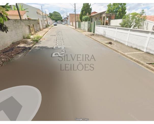 Foto de Lote nº 24, da Quadra 37, Parque Ortolândia, no município de Hortolândia/SP, com área de 400,00m2, existindo sob o terreno a construção de um prédio residencial, situado na Rua Rodrigo Carvalho, nº 334, com área de aproximadamente de 69,90m2. 