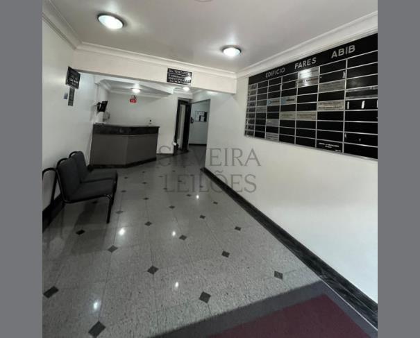 Foto de Conjunto comercial nº 202, localizado no 2ª andar do condomínio Edifício Faris Abib, situado na Rua José Paulino nº 416, com a seguintes áreas útil de 43,40m2, comum de 8,7617m2, total de 52,1617m2 e vaga de garagem nº 23