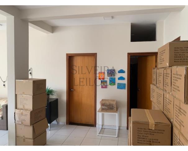 Foto de Prédio residencial, com 297,23m2 de área de construção, construído sob o lote nº 07, da quadra G, com área do terreno de 300,00m2, situado na Rua Rafael Saglioni, nº 70, Parque das Flores, no município de Campinas/SP