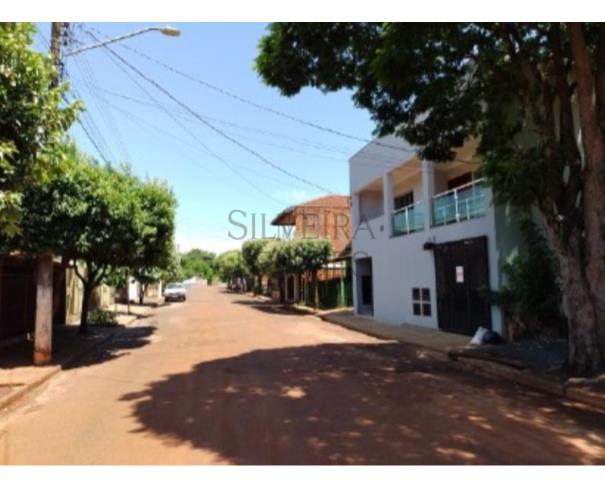 Foto de Terreno localizado na Rua Marcilio Lourenço da Rosa, Maracaí/SP, consistente do lote nº 06, da quadra nº 71, setor nº 05, zona nº 01, com área superficial de 389,50m2, existindo uma construção não averbada e regularizada na matricula imobiliária. 