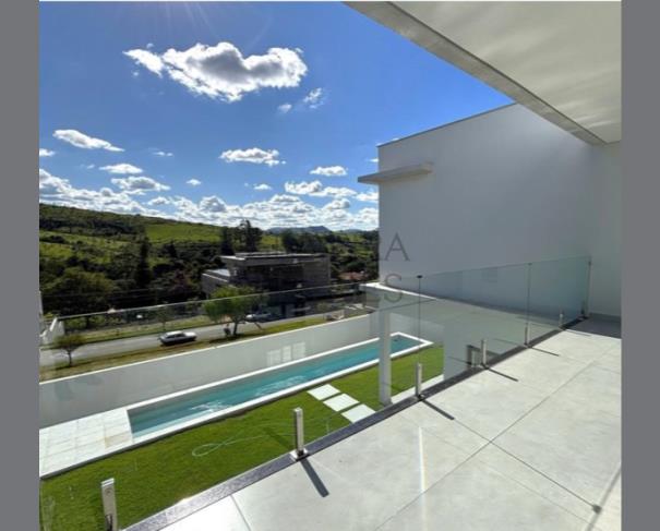 Foto de Casa residencial, nº 170, localizada na Rua Índico, no Loteamento Residencial l’Aqua Pompeia, no município de Socorro/SP, com 398,11m2 de área construída e terreno com área de 495,00m2