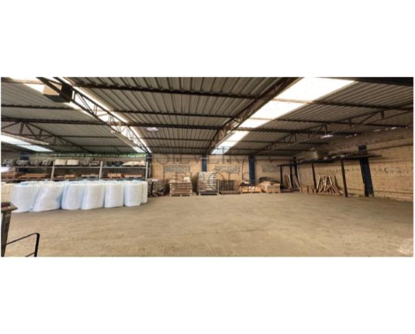 Foto de Prédio comercial/industrial, com aproximadamente 1.200m2 de construção, constituído sob o lote nº 01, da quadra 15, com área do terreno de 1.264m2, de frente para a Rua Zulmiro Trevisani, nº 923, Bairro Jardim São Judas Tadeu, Nova Veneza, Sumaré/SP