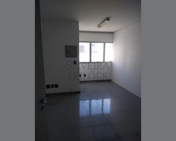 Foto de Conjunto comercial nº 202, localizado no 2ª andar do condomínio Edifício Faris Abib, situado na Rua José Paulino nº 416, com a seguintes áreas útil de 43,40m2, comum de 8,7617m2, total de 52,1617m2 e vaga de garagem nº 23