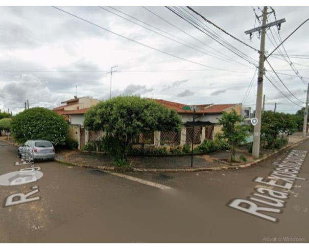 Foto de Prédio residencial com área construída de 253,55m² e seu terreno com área de 339,48m², localizado na Rua Brigadeiro Faria e Lima, nº 220, Jardim dos Calegaris, Paulínia/SP