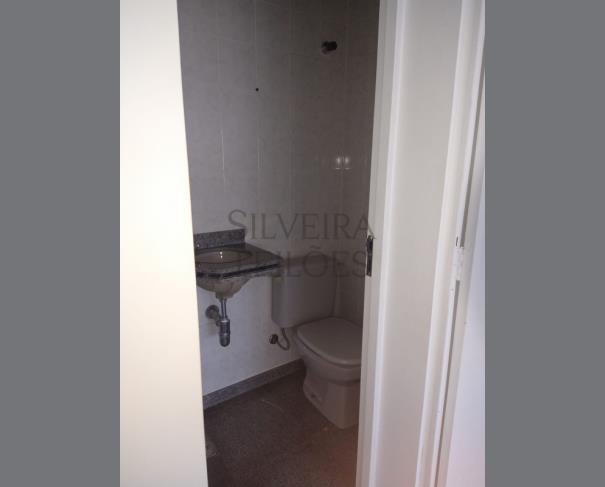 Foto de Conjunto comercial nº 202, localizado no 2ª andar do condomínio Edifício Faris Abib, situado na Rua José Paulino nº 416, com a seguintes áreas útil de 43,40m2, comum de 8,7617m2, total de 52,1617m2 e vaga de garagem nº 23
