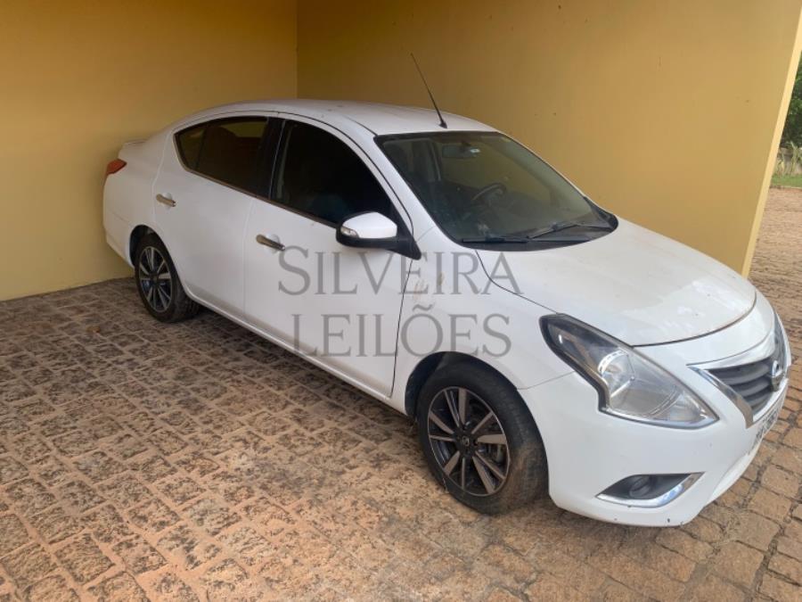 Foto de Lote 02: Nissan Versa 16SL CVT, cor branca, ano 2019/2019 – Massa Falida - Promoval Empreendimentos e Participações Ltda e outros.