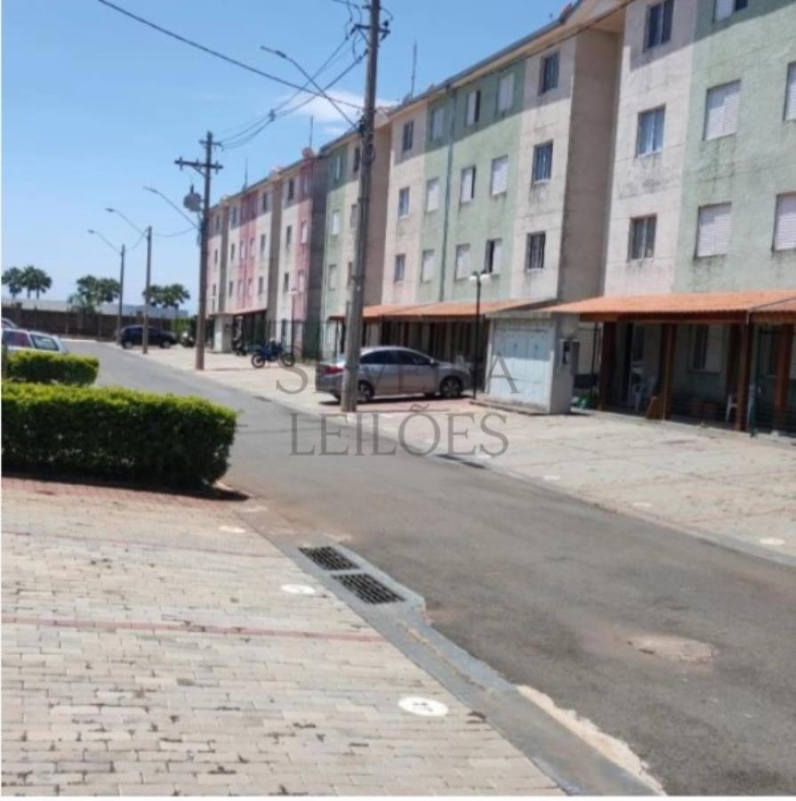 Foto de Apartamento nº 02, do pavimento térreo, do bloco 05, do Condomínio Nobile, Avenida Cabo Pedro Hoffmann, nº 210, Nova Veneza, Sumaré/SP, com área privativa de 54,880m2, área comum de 54,198m2, incluindo o direito ao uso de 01 vaga descoberta.