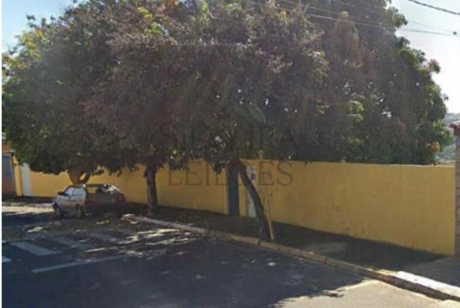 Foto de Casa residencial localizado na Rua Germeniano Stranieri, nº 199, Parque Bela Vista, Pedreira/SP , com área construída de aproximadamente 384,39m2, e área total de terreno (lotes 15 e 16) de 740,40m2