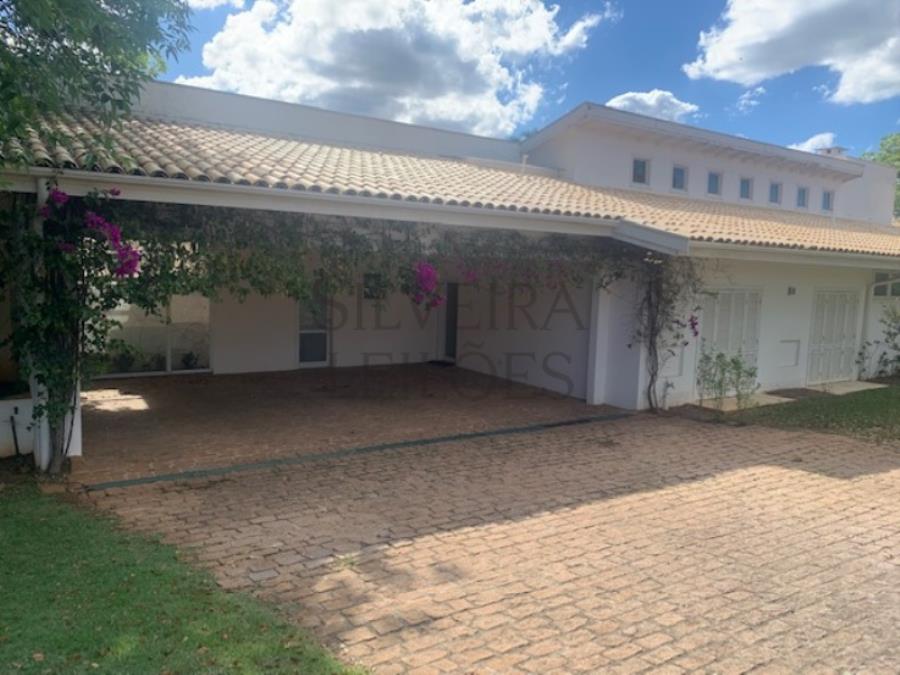 Casa nº 24, do tipo 6, localizada no Condomínio Residencial Bel Air…