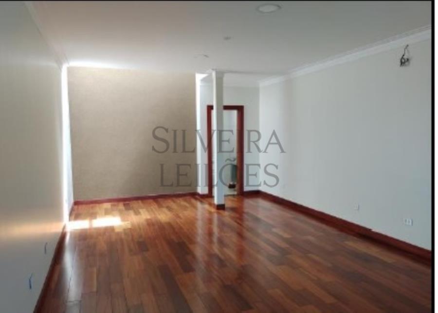 Terreno localizado na Rua Marcilio Lourenço da Rosa, Maracaí/SP, consistente do lote nº 06, da quadra nº 71, setor nº 05, zona nº 01, com área superficial de 389,50m2, existindo uma construção não averbada e regularizada na matricula imobil, localizado em Maracaí - SP