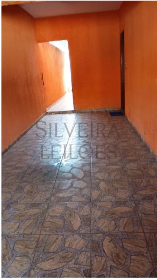 Lote de terreno nº 21, da Quadra A, Loteamento Jardim Santa Rosa, com área de 359,10m2, Nova Veneza, Sumaré/SP, existindo sob o terreno a construção de um prédio residencial na Rua Severino Pedro de Lima, nº 70, com área aproximadamente d, localizado em Sumaré - SP