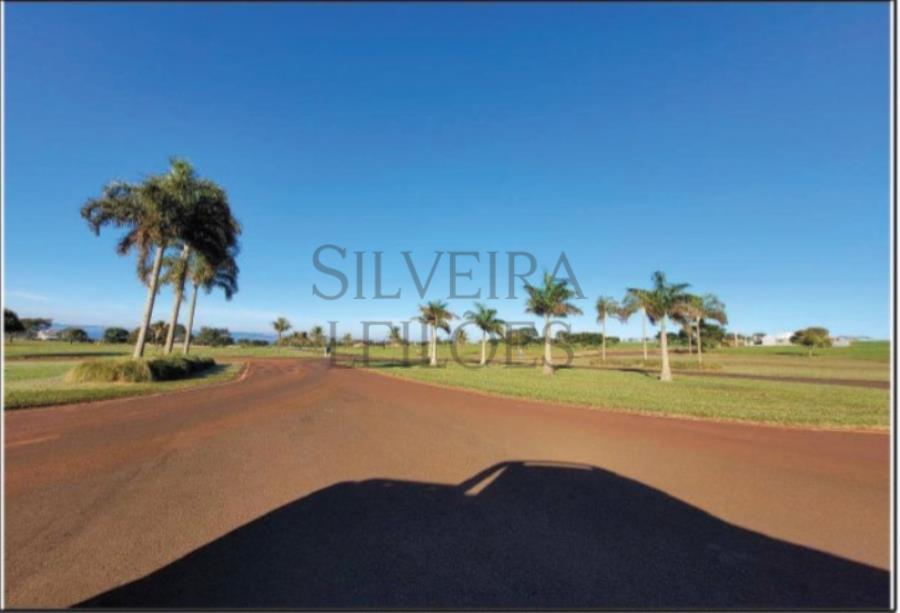 Lote nº 05 da Quadra CG, do loteamento Terras de Santa Cristina – Gleba IV, situado no município de Arandu do Estado de São Paulo, com área total de 360,00m2. Leilão Judicial - Lote Avaré, localizado em Arandu - SP