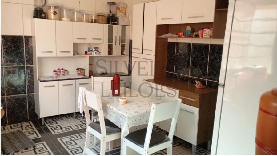 Lote de terreno nº 21, da Quadra A, Loteamento Jardim Santa Rosa, com área de 359,10m2, Nova Veneza, Sumaré/SP, existindo sob o terreno a construção de um prédio residencial na Rua Severino Pedro de Lima, nº 70, com área aproximadamente d, localizado em Sumaré - SP