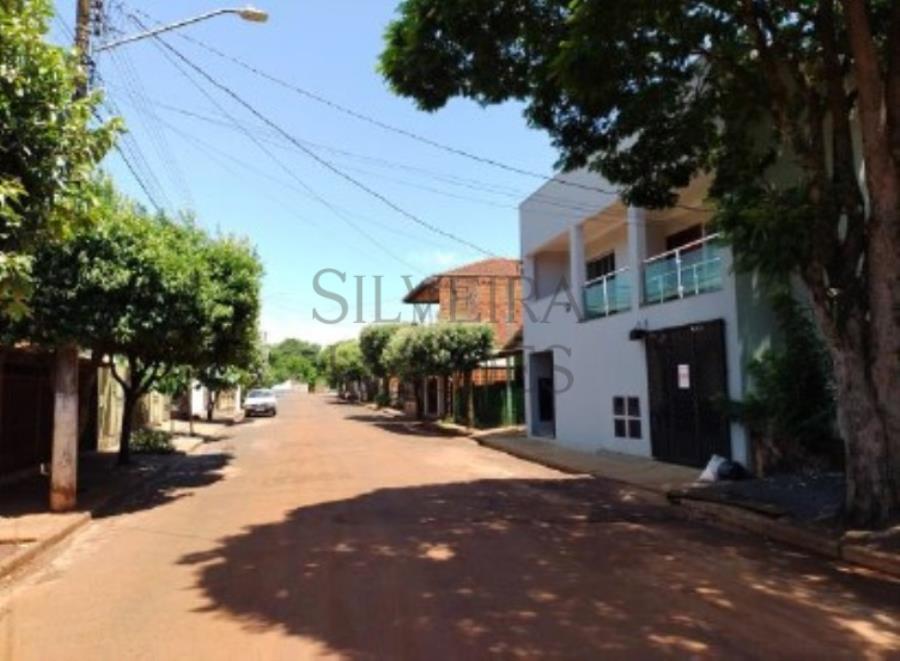 Terreno localizado na Rua Marcilio Lourenço da Rosa, Maracaí/SP, consistente do lote nº 06, da quadra nº 71, setor nº 05, zona nº 01, com área superficial de 389,50m2, existindo uma construção não averbada e regularizada na matricula imobil, localizado em Maracaí - SP