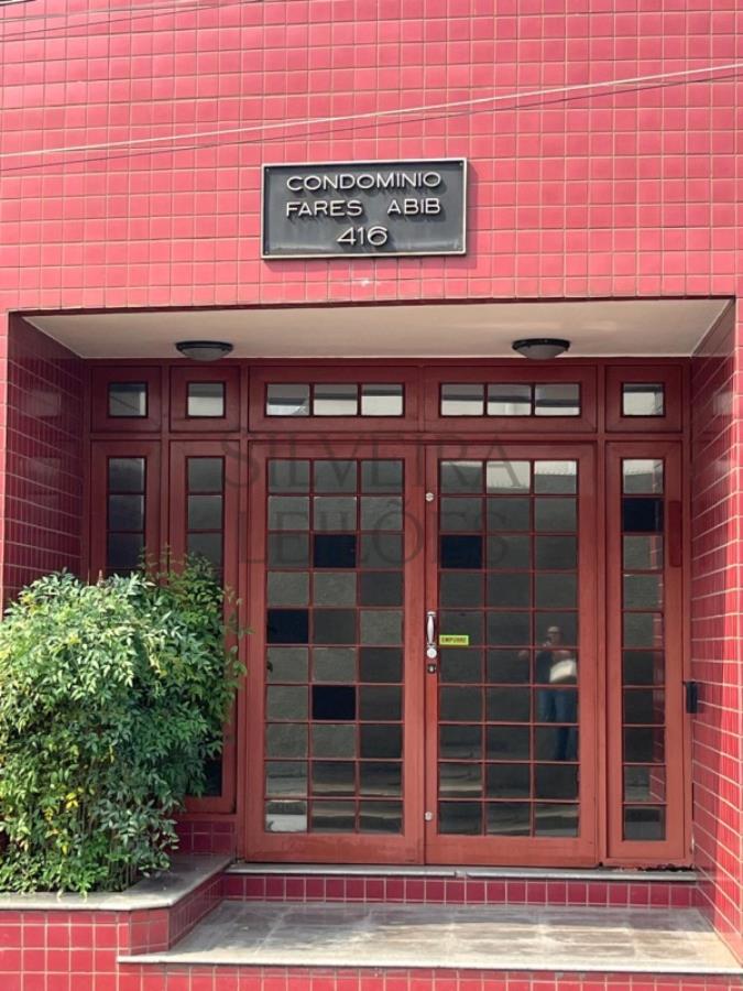 Conjunto comercial nº 202, localizado no 2ª andar do condomínio Edifício Faris Abib, situado na Rua José Paulino nº 416, com a seguintes áreas útil de 43,40m2, comum de 8,7617m2, total de 52,1617m2 e vaga de garagem nº 23 Leilão Extrajudici, localizado em Campinas - SP, bairro Centro