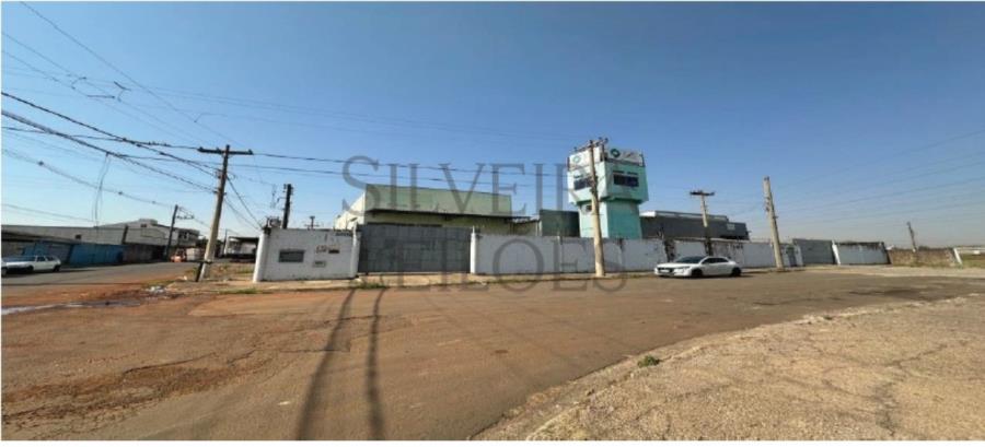 Imagem do imóvel Prédio comercial/industrial, com aproximadamente 1.200m2 de construção, constituído sob o lote nº 01, da quadra 15, com área do terreno de 1.264m2, de frente para a Rua Zulmiro Trevisani, nº 923, Bairro Jardim São Judas Tadeu, Nova Veneza,